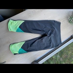 Nike cropped leggings